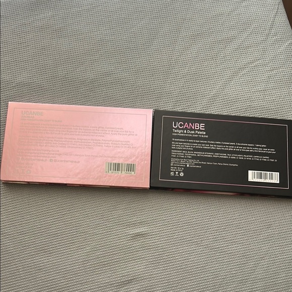 Twilight & Aromas Eyeshadow Palette - Picture 3 of 5